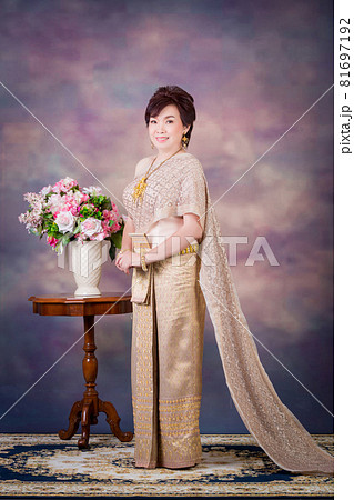 adult woman in Thai national costume 81697192