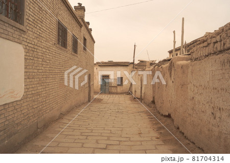 新疆ウイグル自治区・クチャの集落 81704314