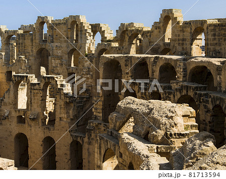 チュニジア・エルジェムの円形闘技場 Amphitheatre of El Jem, Tunisia 81713594
