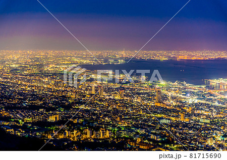 摩耶山から見た神戸市の夜景 初春 3月 摩耶山から見た神戸市の夜景 初春 3月 81715690