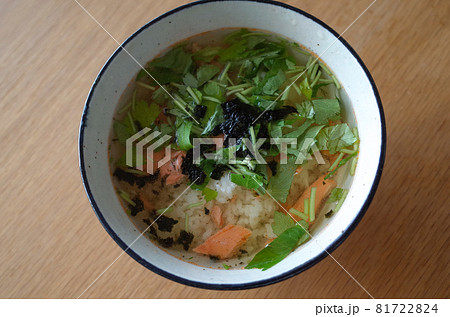 鮭茶漬け 鮭茶漬け 81722824