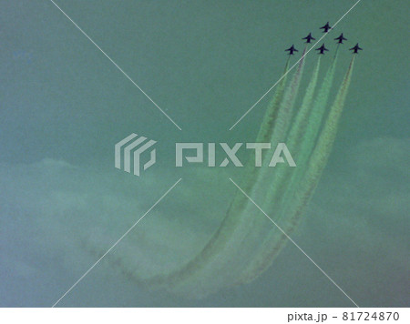 T-2ブルーインパルス6機編隊飛行 81724870