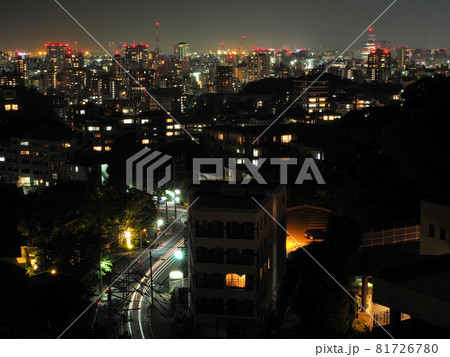 南公園西展望台からの夜景 福岡県福岡市中央区輝国1丁目 南公園西展望台からの夜景 福岡県福岡市中央区輝国1丁目 81726780