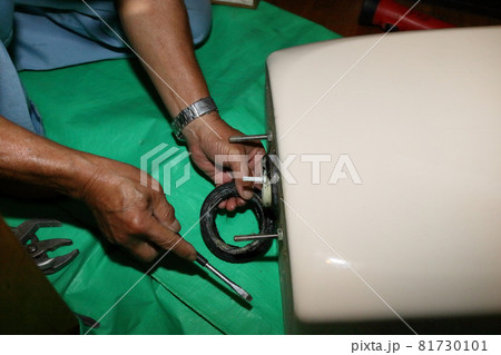 トイレ修理 トイレ修理 81730101