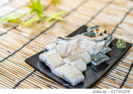 鰻の白焼きお皿盛り! 鰻の白焼きお皿盛り! 81730209