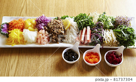 生春巻きの材料　生春巻きパーティー 81737304