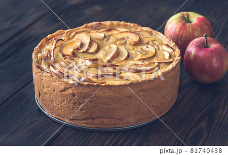Apple cream cake Apple cream cake 81740438