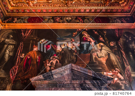 interiors of the doge's palace, Venice, Italy interiors of the doge's palace, Venice, Italy 81740764