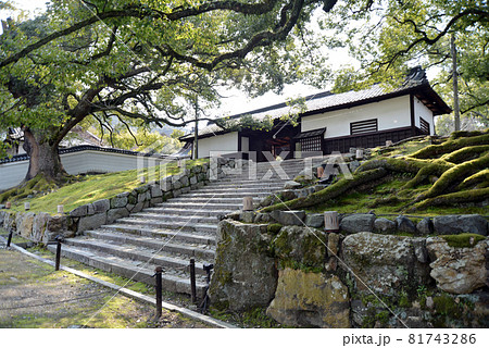 青蓮院　長屋門　京都市東山区 81743286