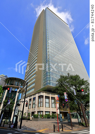 東京　港区　赤坂の都市風景　赤坂Bizタワー 81744240
