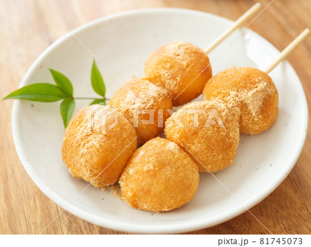 きな粉の串団子 81745073
