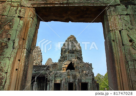 カンボジア シェムリアップ 世界遺産アンコールトムの中心の遺跡バイヨン 回廊の塔 カンボジア シェムリアップ 世界遺産アンコールトムの中心の遺跡バイヨン 回廊の塔 81747028
