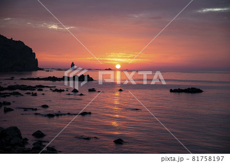 積丹の夕日 積丹の夕日 81758197