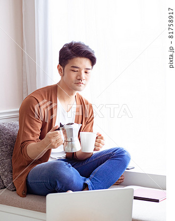 奴 男 男の人 81758917