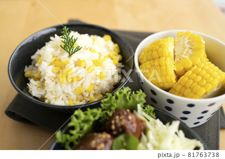 とうもろこしととうもろこしごはん 81763738