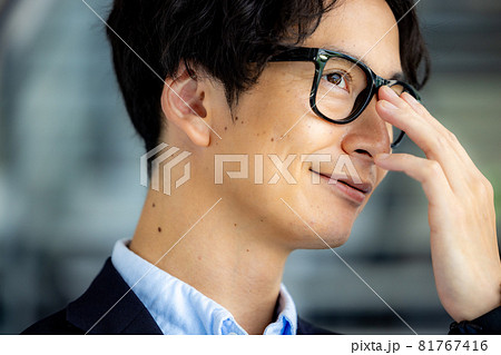 エンジニア　男性 81767416