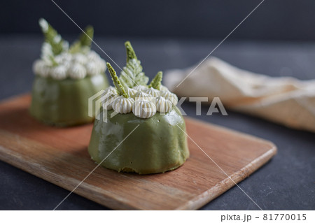 Matcha cake made from green tea. Matcha cake made from green tea. 81770015