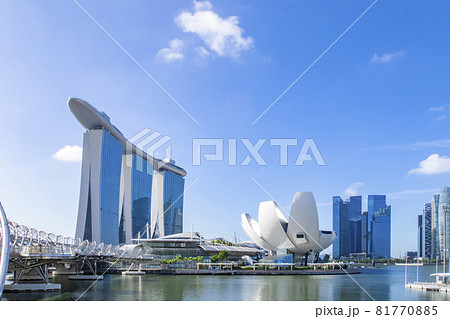 シンガポール　マリーナベイサンズ　ヘリックスブリッジ 81770885
