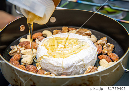キャンプ飯 おしゃれごはん 外で過ごす休日 アウトドア料理 アウトドアレシピ キャンプ飯 おしゃれごはん 外で過ごす休日 アウトドア料理 アウトドアレシピ 81779405