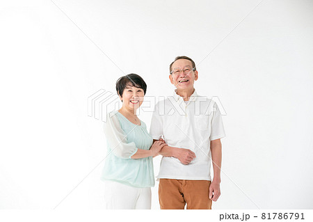 シニア夫婦 笑顔 さわやか シニア夫婦 笑顔 さわやか 81786791