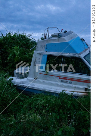 宮古島の廃船の写真素材 [81791551] - PIXTA