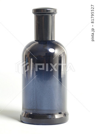 men's perfume in bottle isolated on white background men's perfume in bottle isolated on white background 81795527