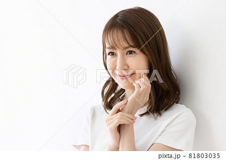 フェイシャル　スキンケア 81803035