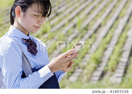 女子高生とスマホ 女子高生とスマホ 81803336