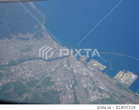 直江津港上空からの写真（上越市上空） 81805328