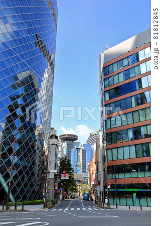 東京　千代田区　永田町の都市風景　山王下交差点 81812845
