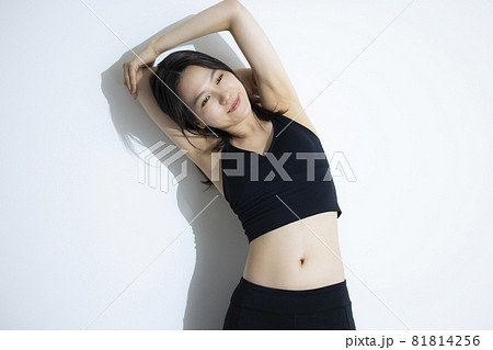 スポーツ　フィットネス　ダイエット 81814256