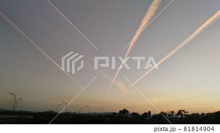 飛行機雲 81814904