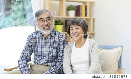 シニア夫婦 81815673