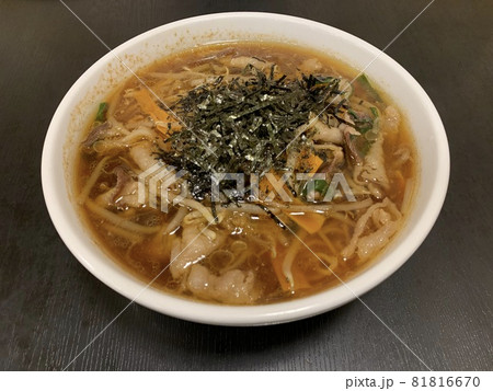 牛バラカルビの生姜焼ラーメン 牛バラカルビの生姜焼ラーメン 81816670