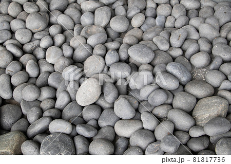たくさんの石 81817736