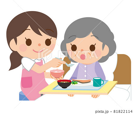 食事の介助をする介護士の女性 食事の介助をする介護士の女性 81822114