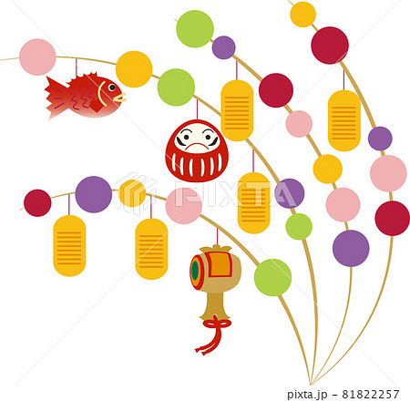 達磨と鯛と小槌と小判も一緒に飾られている繭玉飾り 81822257