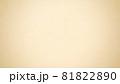 レトロな印象を与える背景素材。上品なベージュ。壁紙にも使える。 81822890