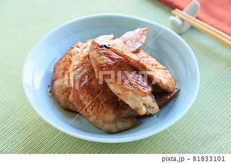 鶏手羽先(甘辛ダレ) 81833101