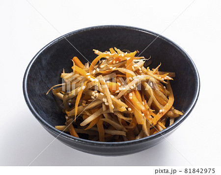 きんぴらごぼう 81842975