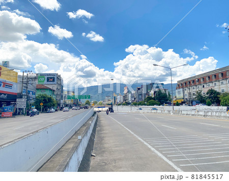 Road traffic or Superhighway Road traffic or Superhighway 81845517