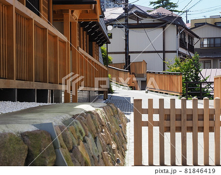 【草津温泉】湯畑から裏草津(地蔵エリア)の抜ける路地 【草津温泉】湯畑から裏草津(地蔵エリア)の抜ける路地 81846419