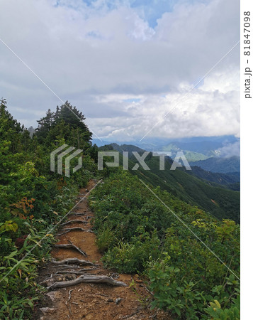 日帰り最難関の山 日本百名山 平ヶ岳 序盤4 日帰り最難関の山 日本百名山 平ヶ岳 序盤4 81847098