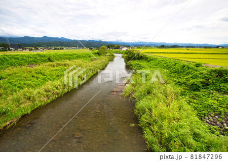 和合橋付近から見た白岩川　富山県中新川郡上市町にて 81847296