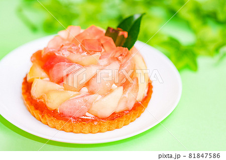 ピーチタルト ピーチ ケーキ 【 食欲 の 秋 の イメージ 】 ピーチタルト ピーチ ケーキ 【 食欲 の 秋 の イメージ 】 81847586