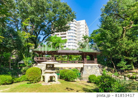 揚輝荘、北庭園にたたずむ白雲橋〈愛知県名古屋市〉 揚輝荘、北庭園にたたずむ白雲橋〈愛知県名古屋市〉 81853417