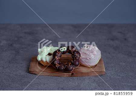 ハロウィン　かわいいドーナツ 81855959