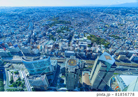 横浜風景　みなとみらいから望む街並み 81856778