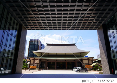 南御堂／真宗大谷派難波別院（大阪市中央区） 81859237