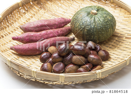 秋の野菜　秋の味覚　栗とさつまいもとカボチャ　野菜の集合 81864518
